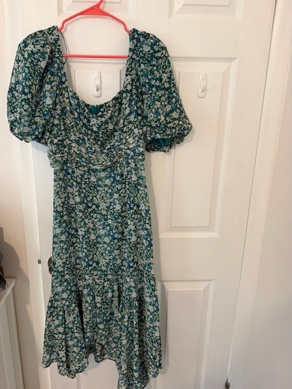 Astr the Label Teal and Blue Floral Puff-Sleeve Midi Dress